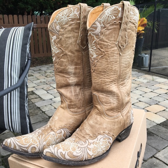 bone colored cowboy boots